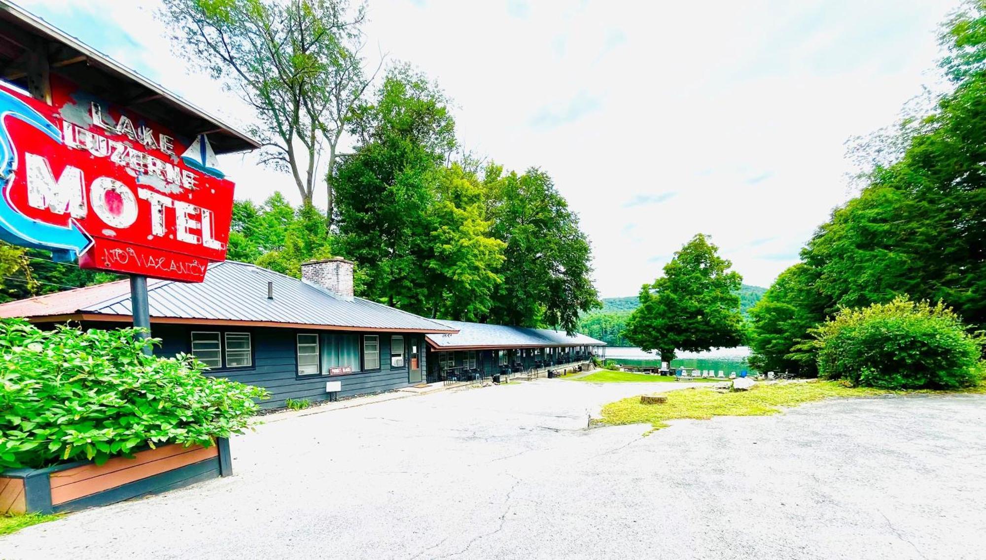 Motel Luzerne Lake Luzerne 外观 照片